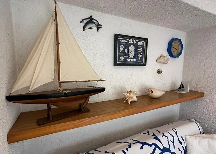 Grillo Del Faro * Palau